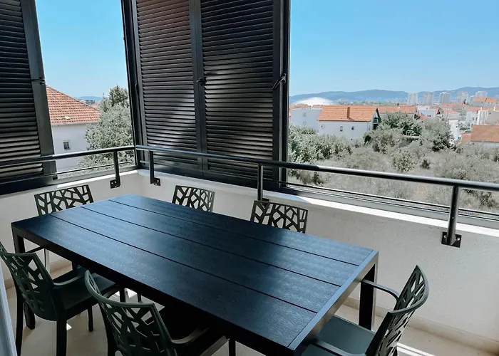 3 Bedroom La Casa Marcina Задар